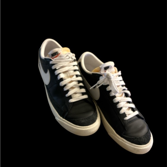 2022 Blazer Low '77 Vintage 'Black White' - Picture 3 of 7